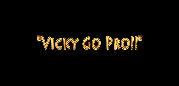  Amazing MILF Vicky Vette Deepthroats, Sucks & Titfucks a Fat Cock!